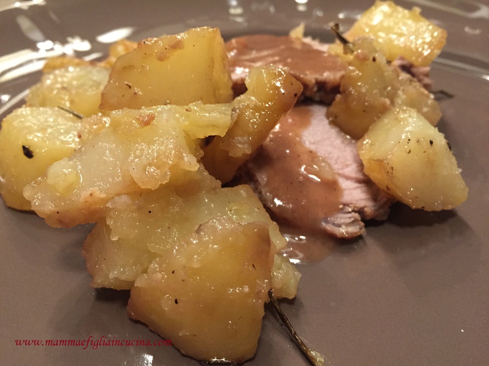 filetto-di-maiale-con-salsa-alla-malvasia-e-melagrana filetto-di-maiale-con-salsa-alla-malvasia-e-melagrana